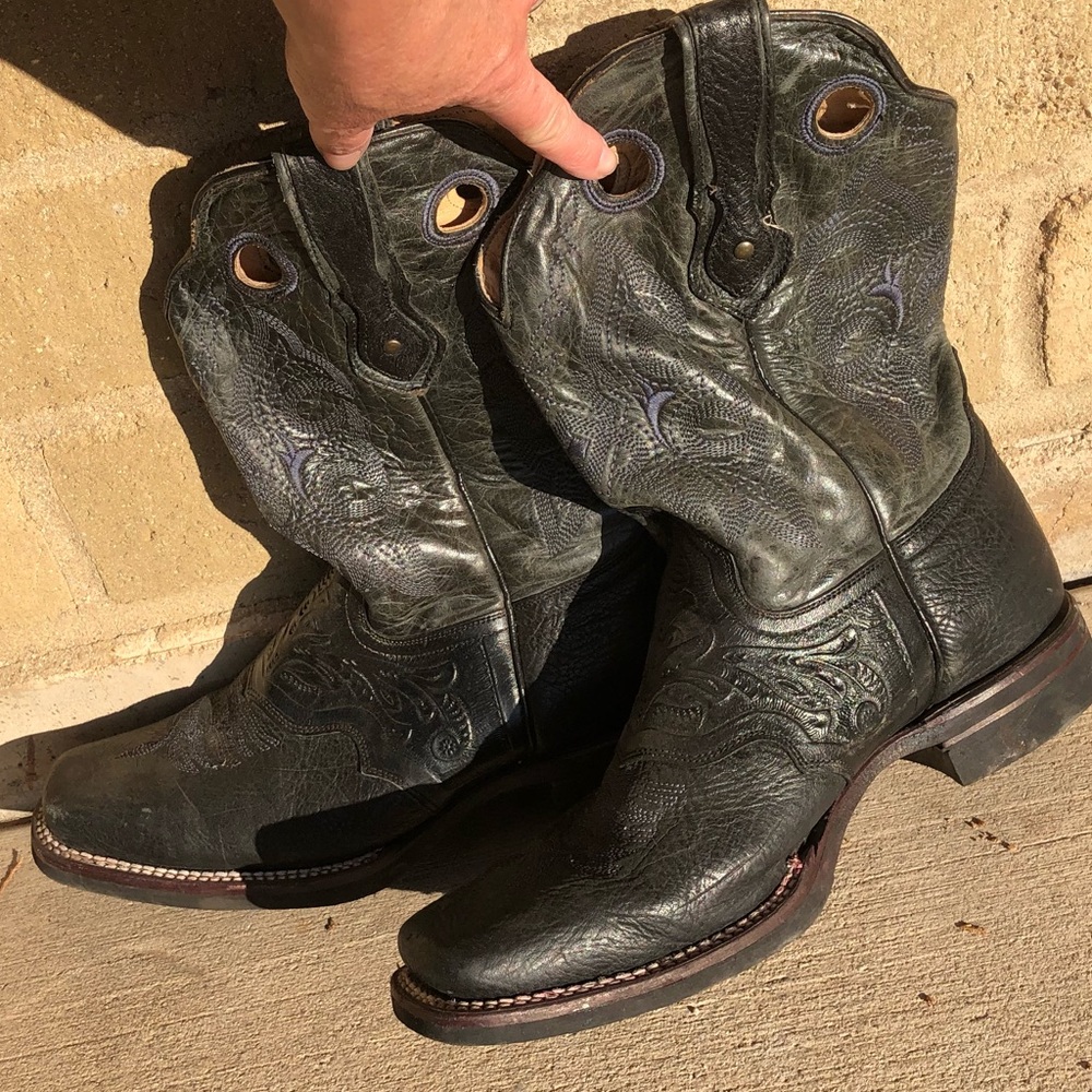 Men’s leather boots